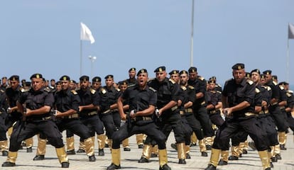 Membros militares do Hamas durante uma cerimônia, no dia 16 de junho.