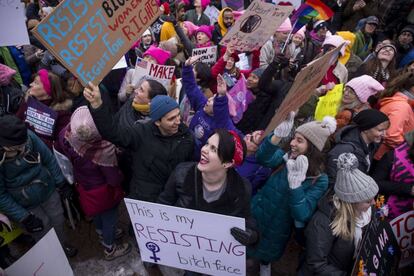 Manifestantes durante la Marcha de las Mujeres en Washington (EE UU).