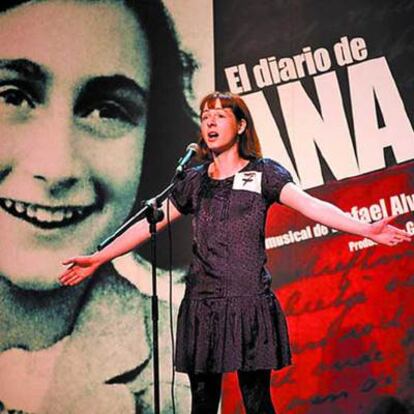 Ximena  durante su interpretación  en el casting del musical.