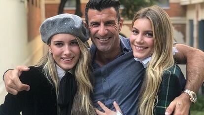 Luis Figo y dos de sus tres hijas en una imagen en Instagram.