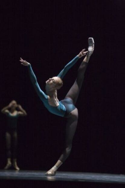 La bailarina Elena Vostrotina de la compañía alemana Semperoper