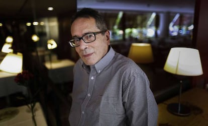 César Aira, retratado en Madrid en 2016.