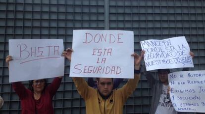 Familiares de Marco Antonio Sánchez protestan en Ciudad de México.