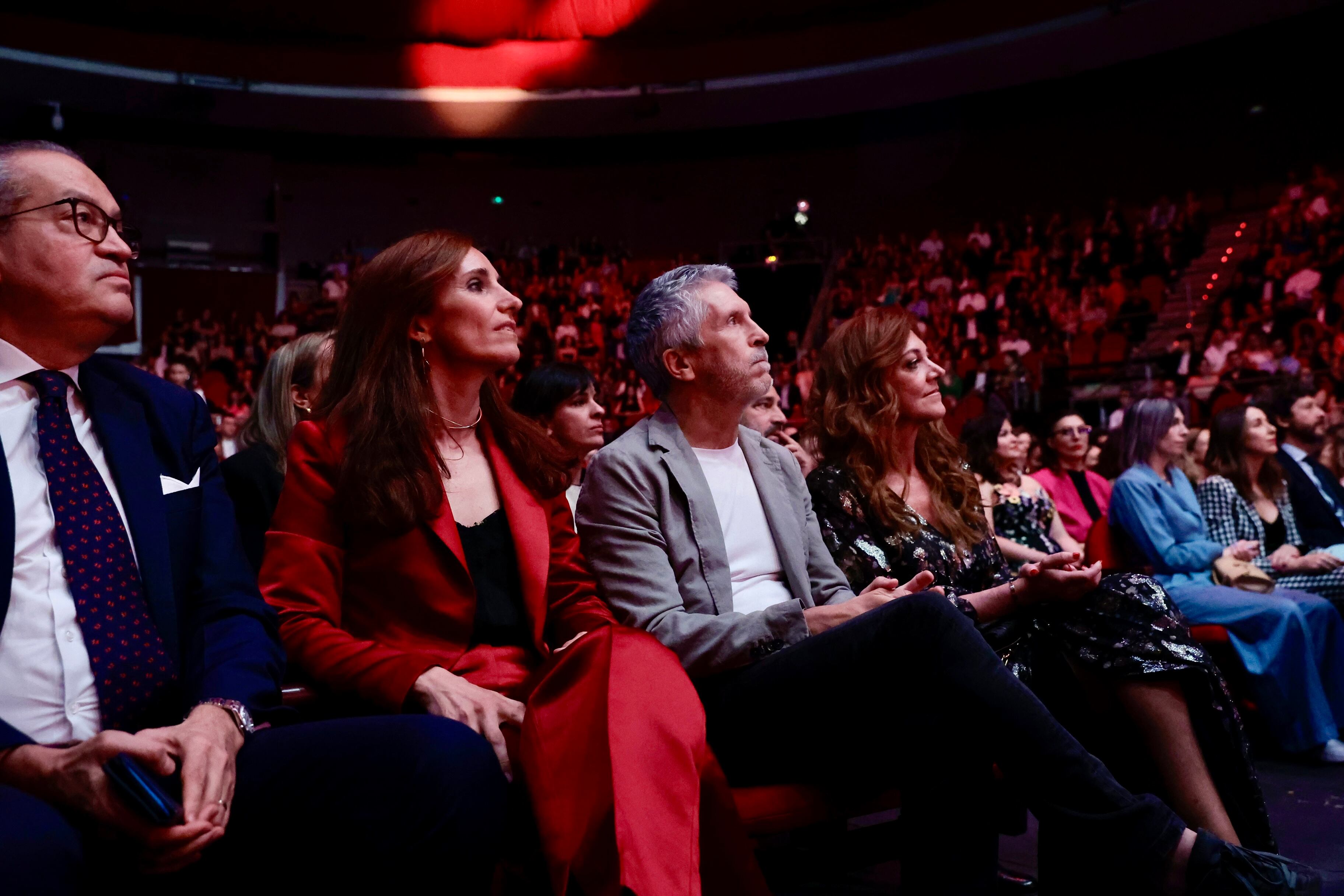 Fernando Carrillo Flórez, vicepresidente de PRISA, Mónica García, ministra de Sanidad, Fernando Grande-Marlaska, ministro del Interio y Pilar Gil, vicepresidenta de PRISA, durante la gala de este miércoles.