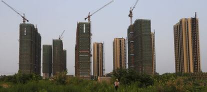 Edificios en construcción en Hangzhou, en la provincia china de Zhejiang.