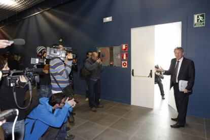 Fulgencio Alcaraz, representante de Royal Collections, ayer en el Museo de las Gemas de Málaga.