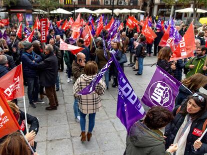 Concentración en Toledo contra la sentencia del Constitucional que avala los despidos por enfermedad