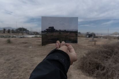 Los Martínez Gómez empezaron a desarrollar un proyecto agroecológico en esos terrenos hace 17 años. En la foto, una imagen de cómo era el predio y cómo es ahora.