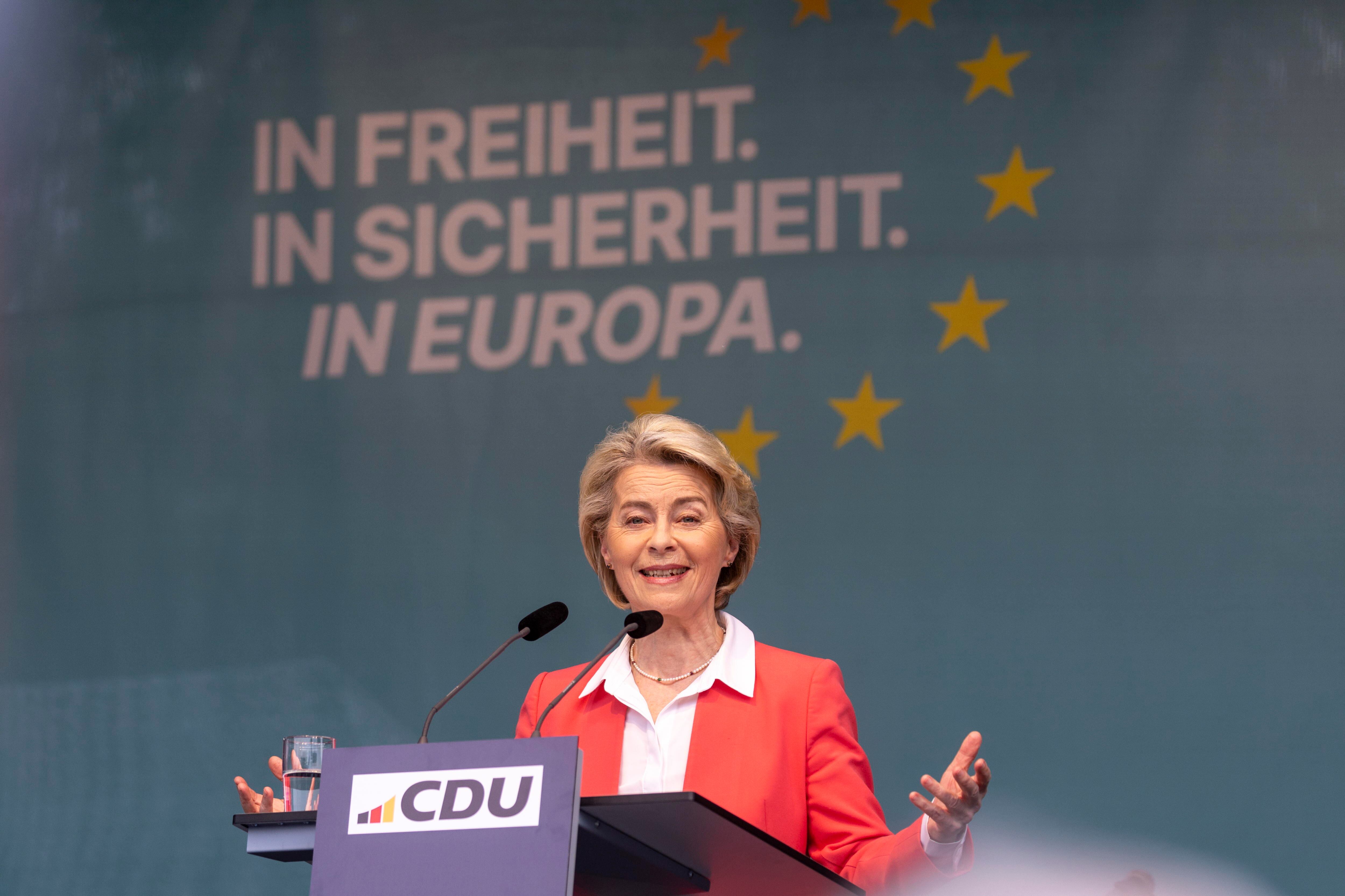 Ursula von der Leyen, durante un acto en Wunstorf (Alemania) el 24 de mayo. 