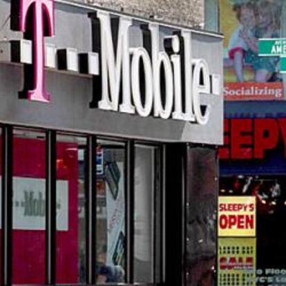 Tiendas de T-Mobile y AT&T en Nueva York.