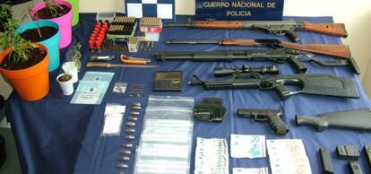 Las armas incautadas a la banda de Tetuán.