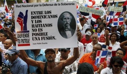 Manifestaci&oacute;n de apoyo en Santo Domingo a la norma migratoria.