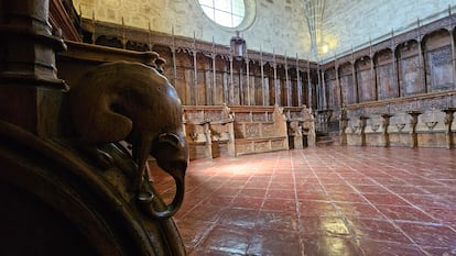 La sillería del coro del Monasterio de San Jerónimo de Yuste, en Cáceres, en una imagen cedida por Patrimonio Nacional.