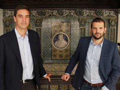 Fernando Garc&iacute;a, a la izquierda, y Andr&eacute;s Saborido, en el Hotel de las Letras de Iberostar en Madrid.