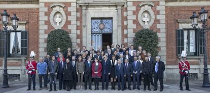 Els premiats junt amb l'alcaldessa de Barcelona, Ada Colau