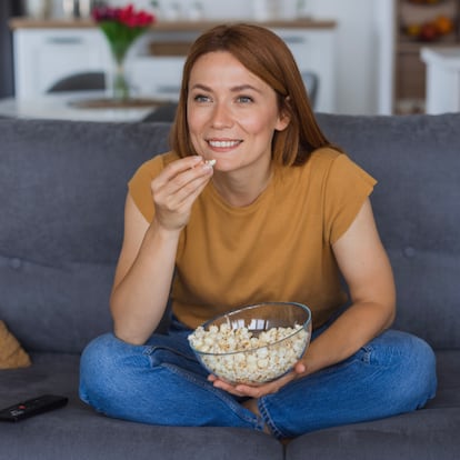 Artículo de EL PAÍS Escaparate que describe las mejores películas de estreno en Movistar Plus+ durante abril de 2026