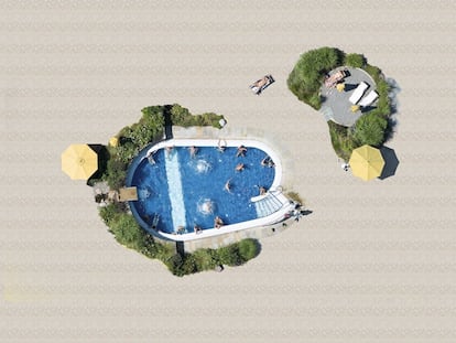 Escena cotidiana en una de las piscinas fotografiadas al sur de Alemania que forma parte del proyecto inicial "Pools".