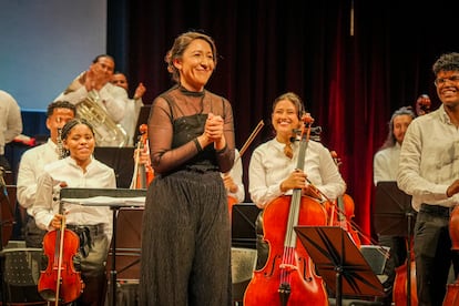 Paola Ávila, conductor of the Bogotá Women's Philharmonic Orchestra and the Cartagena Symphony Orchestra.