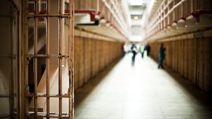 Despido justificado de un recluso por participar en una pelea en prisión