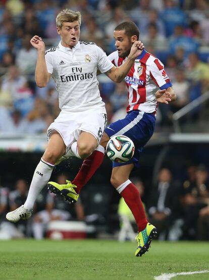 Kroos con Mario Suárez