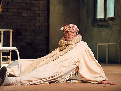 Alain Pralon, en una escena de <i>Le malade imaginaire,</i> de Molière.
/ RAMÓN SENERA