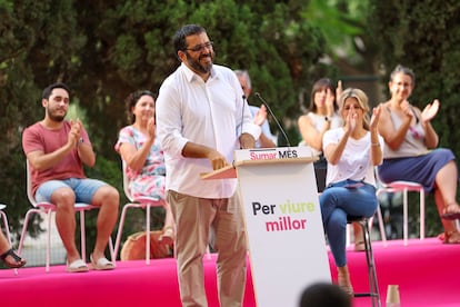 El cabeza de lista de Sumar por Baleares, Vicenç Vidal, participa en el acto central de campaña de Sumar Més, en el Parc de ses Fonts de Palma, el 10 de julio de 2023.