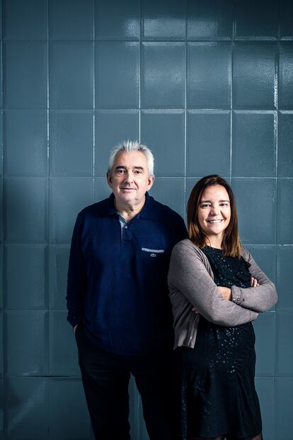 Christophe Pais y Cristina Querol, en su empresa en Vallecas, Madrid.
