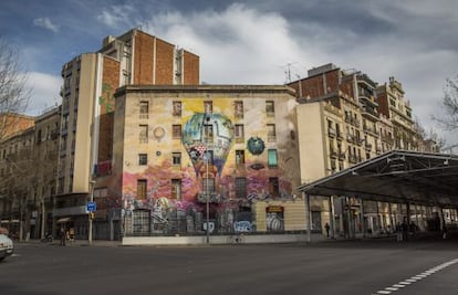 Triple façana de l’edifici de 1864, al carrer Urgell, que reemplaçarà un de nou de Barclays Bank