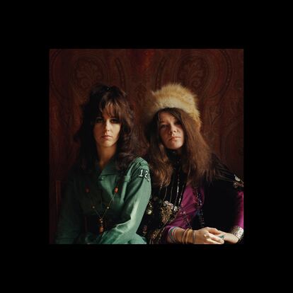 Durante la contracultura de San Francisco, Marshall fue el fotógrafo preferido de Janis Joplin. Según él mismo contaba en diversas entrevistas, la cantante no tenía en ningún problema en ser retratada por él. Pese a su carácter volátil, Joplin confiaba plenamente en Marshall porque sabía que el fotógrafo era capaz de sacar lo mejor de ella ante la cámara. Bastaba una llamada telefónica y Joplin acudía a la cita con Marshall.