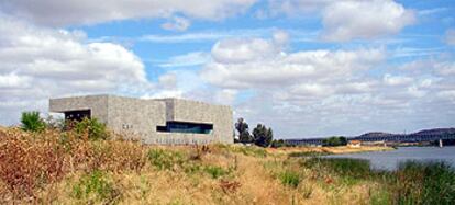 El nuevo palacio de congresos de Mérida.