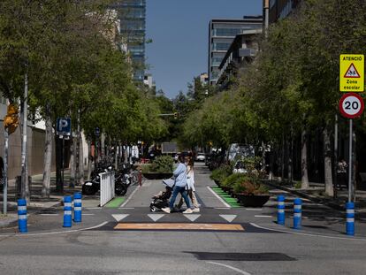 La calle de Provençals, donde está ubicada la escuela Grèvol, donde estudiaba el menor que fue atropellado mortalmente en 2019.