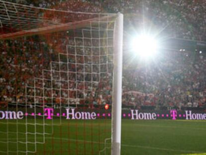 Oliver Kahn se despide ante un lleno total del Allianz Arena de Munich