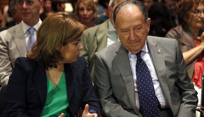 El director del CNI, F&eacute;lix Sanz Rold&aacute;n, con la vicepresidenta Soraya S&aacute;enz de Satmar&iacute;a, el pasado martes.