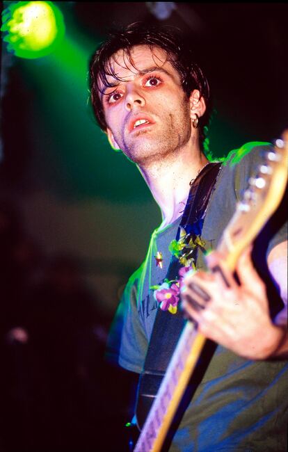 Richey Edwards, durante un concierto con Manic Street Preachers, en 1994.