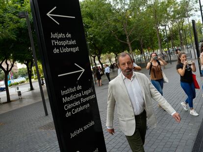 El expresidente del Barça Sandro Rosell, llega a la Ciutat de la Justicia donde este lunes se sienta en el banquillo acusado de defraudar 230.591 euros a Hacienda en 2012.