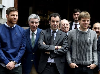 Alonso, Gárate, Aranzabal e Illarramendi, en el acto de apoyo al Eibar en Madrid.