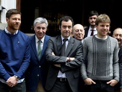 Alonso, Gárate, Aranzabal e Illarramendi, en el acto de apoyo al Eibar en Madrid.