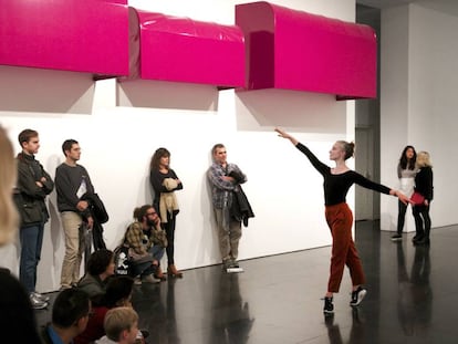 Una de las actuaciones de danza ayer en el Macba. 