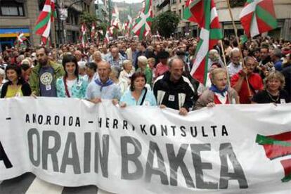Dirigentes de la izquoierda abertzale han encabezado la marcha de Bilbao.