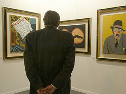 Eduardo Arroyo, en la galería San Carlo de Milán, Italia.