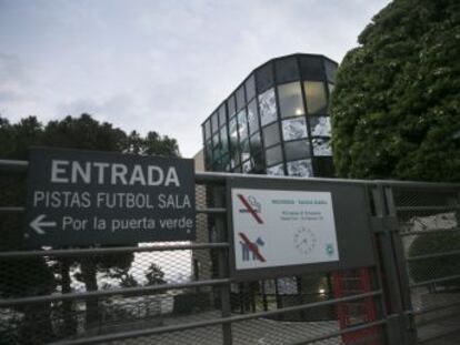 Los alumnos de un colegio de Barcelona que recibe 1,6 millones en subvenciones públicas pagan 850 euros al mes