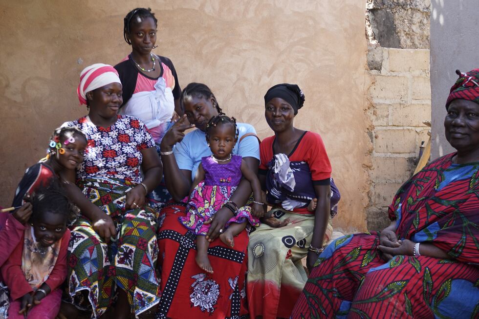 Mujeres y sororidad frente al yihadismo en Burkina Faso | Fotos ...