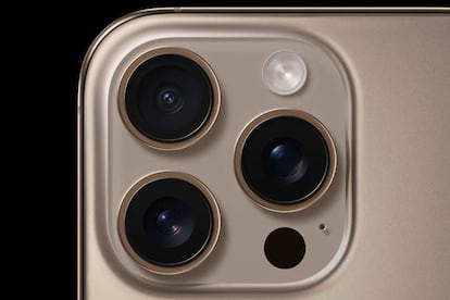 Cámara trasera de los nuevos iPhone 16 Pro de Apple