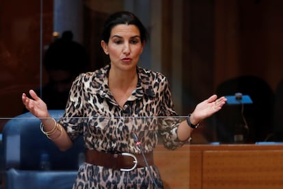 Rocío Monasterio, durante un pleno de la Asamblea de Madrid.