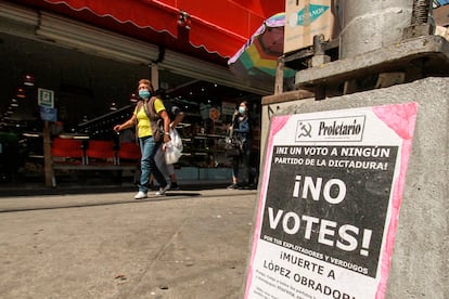 Fotografía de propaganda política que invita a no votar