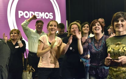 Simpatizantes y militantes de Podemos Euskadi celebran los resultados obtenidos en las elecciones municipales y forales.