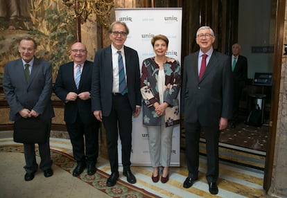 José Manuel Pingarrón, segundo por la izquierda, junto al ministro Joan Subirats, en un acto de la universidad UNIR en Madrid, en mayo de 2022