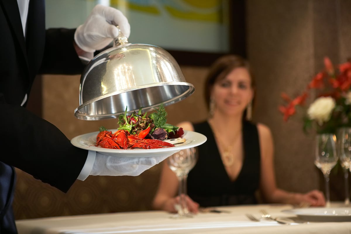 Los comensales ya no quieren que les den la chapa: así acortan los cocineros las explicaciones de sus platos