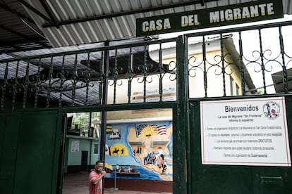 Entrada de la Casa del Migrante Sin Fronteras, en Tecún Umán (Guatemala).