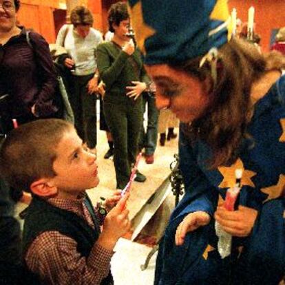 Una imagen de la fiesta barcelonesa de presentación del nuevo libro de Harry Potter.